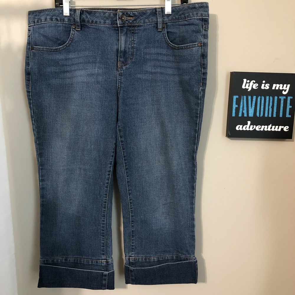 Apt 9 Denim Cuffed Cropped Jeans Size 14   d0152